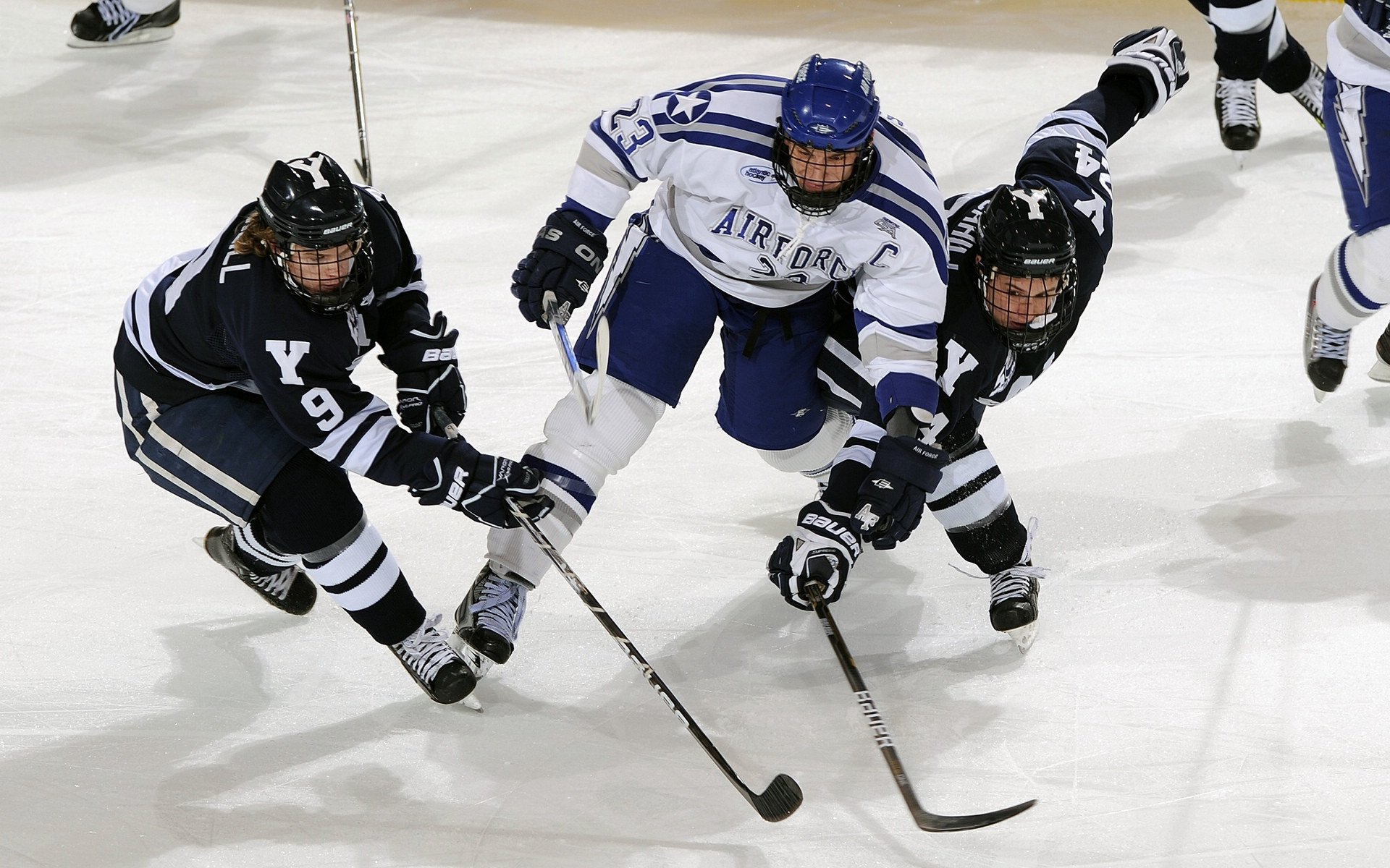 _网球比赛中的战术布局：从发球到接发策略_，网球比赛中发球的顺序